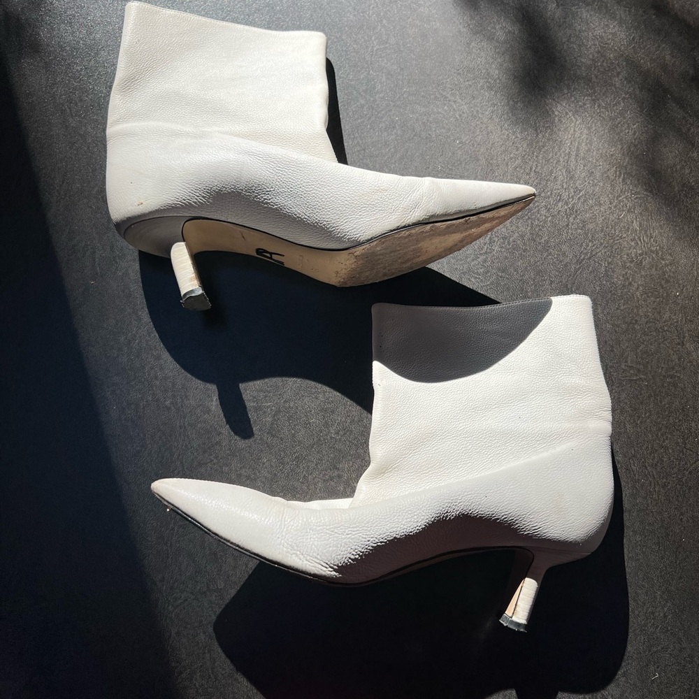 Paul Andrew White Heeled Boots Minimalist Design